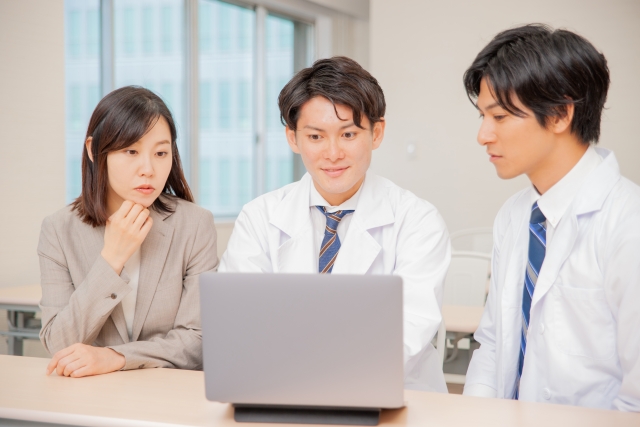 内科クリニックのホームページ制作時に気をつけておきたいこと【まず知っておきたい】